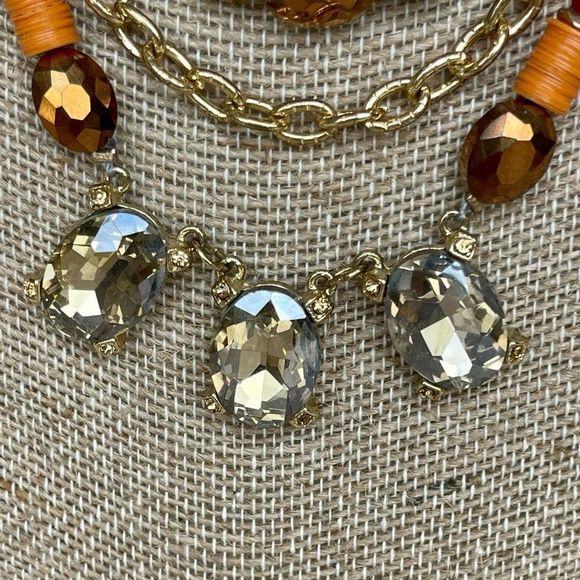 LOFT Multi color heishi bead and rhinestone crystal necklace - Picture 3 of 5